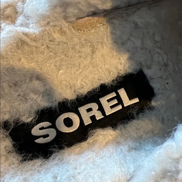 Sorel Cream Fleece Footwear - Picture 2 of 11